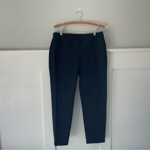Theory Slim Pull on Pant in Stretch Cotton 10